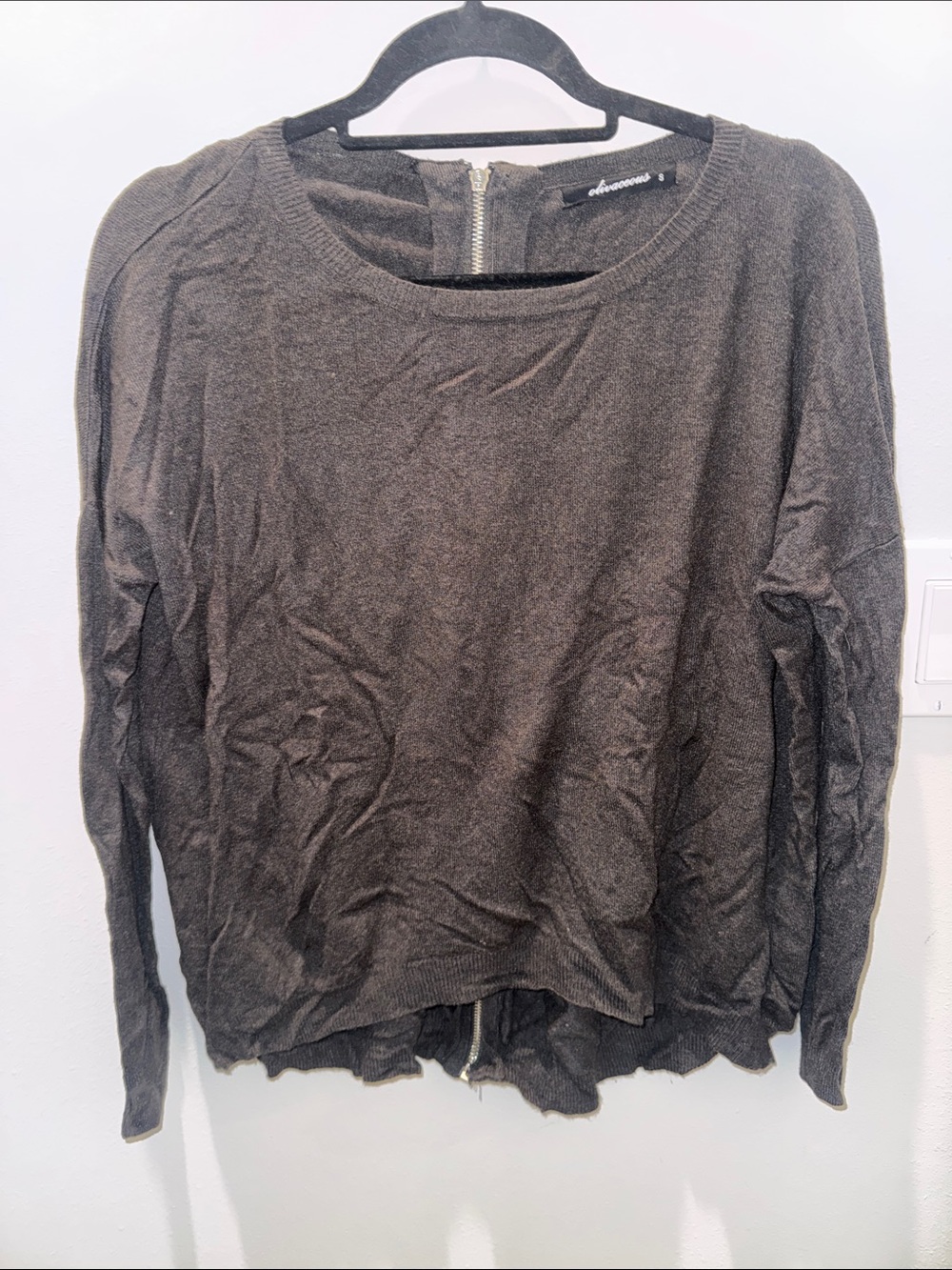 Charcoal Gray Long-Sleeve Lightweight Top with Back Zipper
